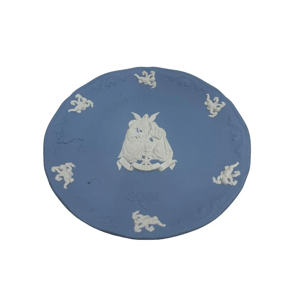 Wedgwood Jasper 2001 Christmas Plate Made in England Blue